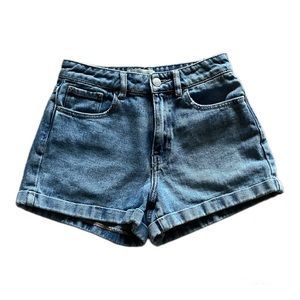 PacSun denim mom shorts, Size 24, Medium blue, High rise